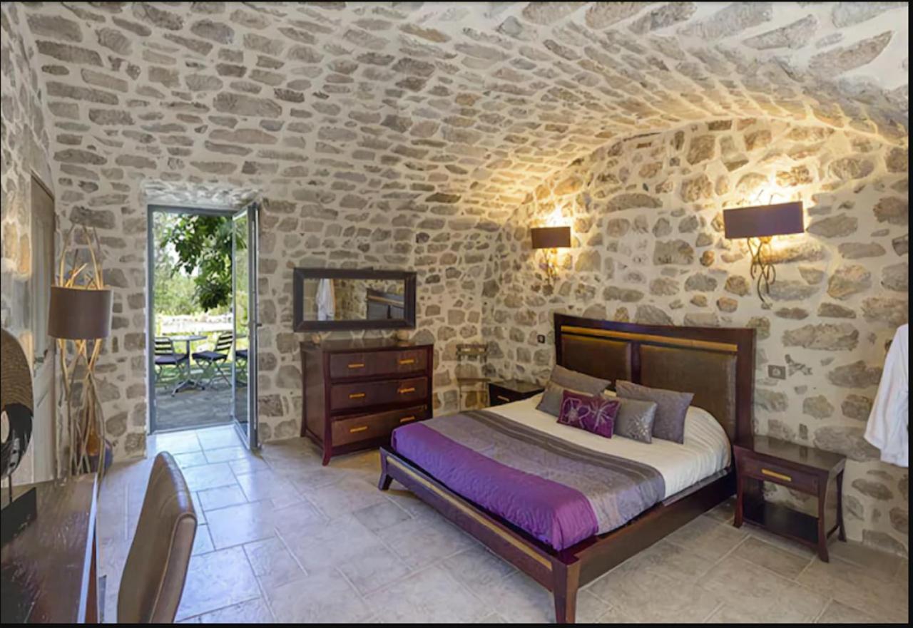 Le Mas De Baume Rosieres  Room photo